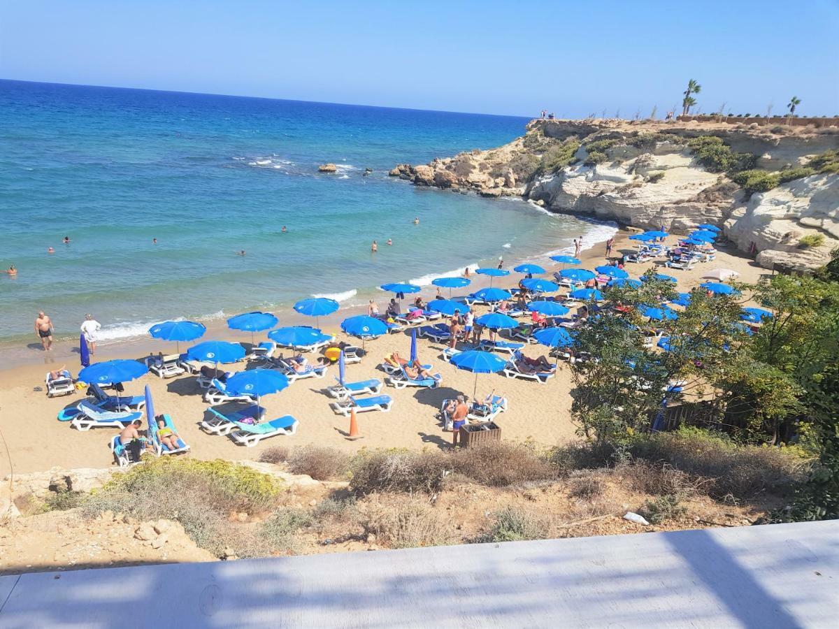 Villa Jade Paralimni Bagian luar foto